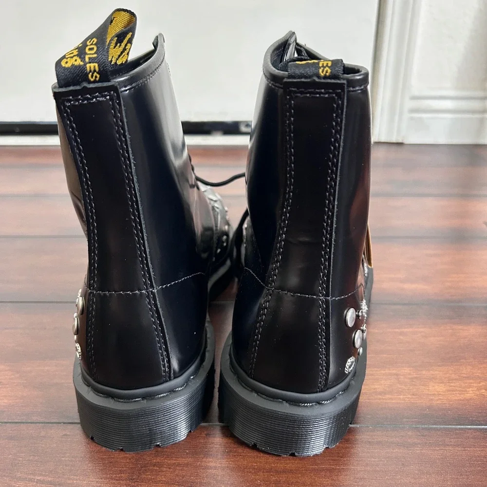 NIB Dr. Martens Studded Buttero Leather Studded Combat Boots Mens 11 Goth Grunge